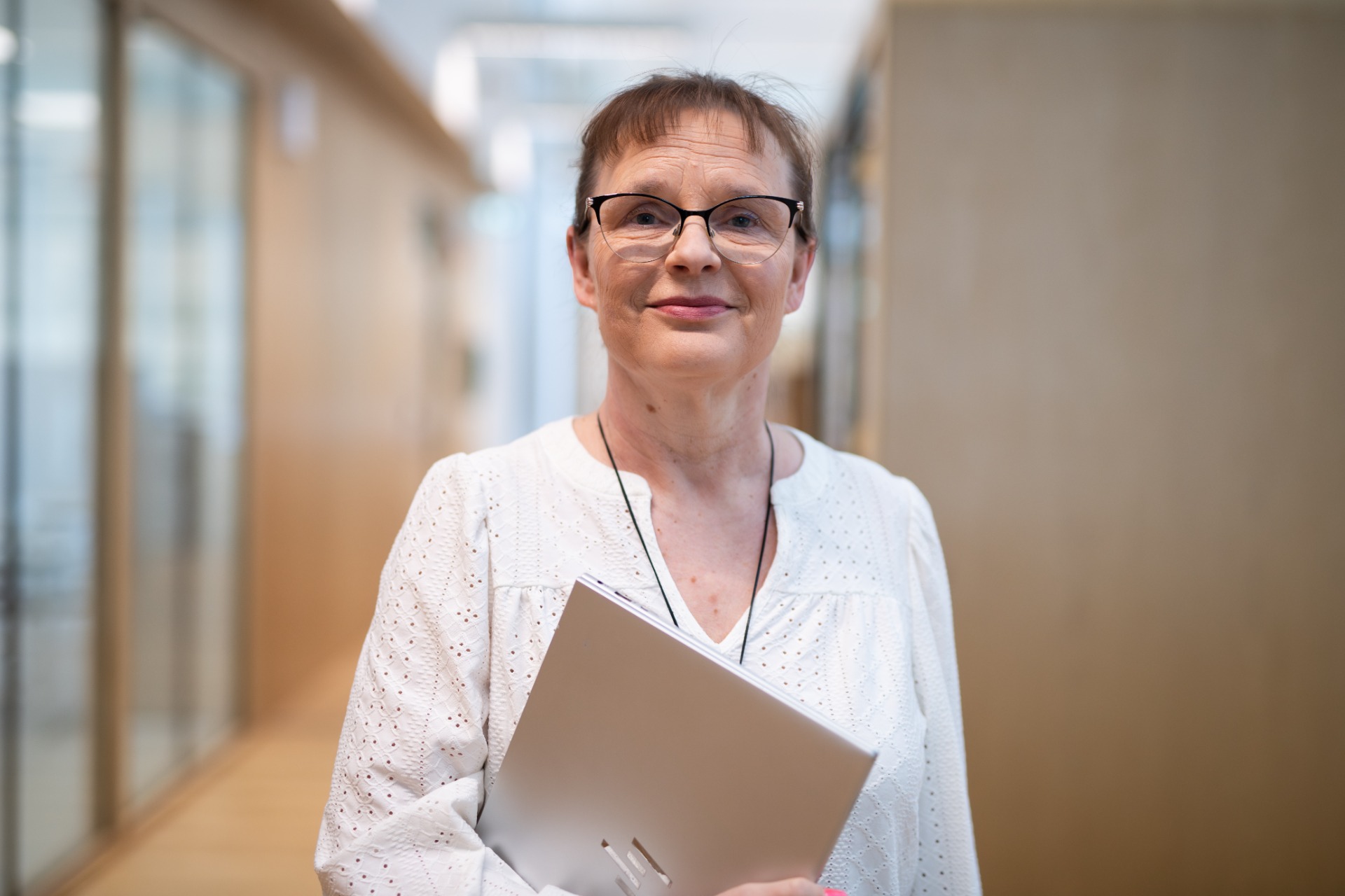 "Valmennus tarjosi selkeän rakenteen ja turvallisen tilan pohtia omia vahvuuksia, motivaatiotekijöitä ja työn merkityksellisyyttä."